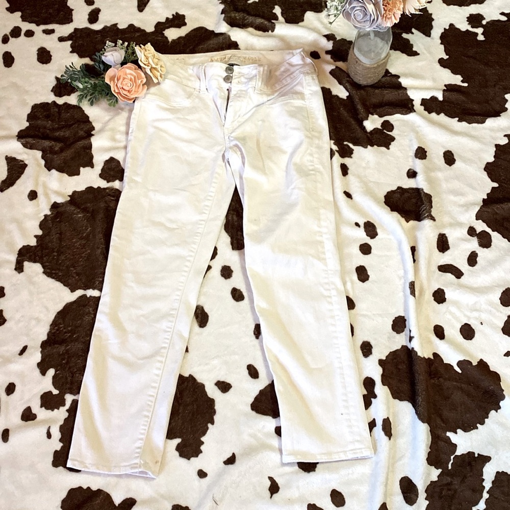 American Eagle White Capris